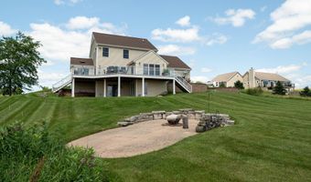 8866 Deer Run Dr, Allenton, WI 53002
