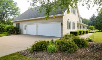 125 E WAYFARER Ln, Appleton, WI 54913