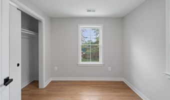 110 E SPRING St, Alexandria, VA 22301