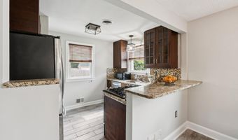 606 DOUGLASS Ave, Rockville, MD 20850