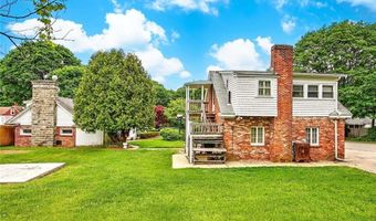 3 Waumsett Ave, Cumberland, RI 02864