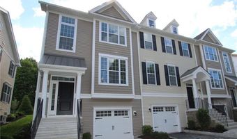 10 Moorland Dr 10, Danbury, CT 06810