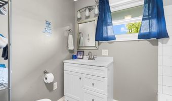 2875 S Madison Ave, Aurora, MO 65605
