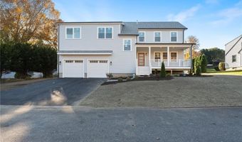 35 Whitewood Dr, Cranston, RI 02920