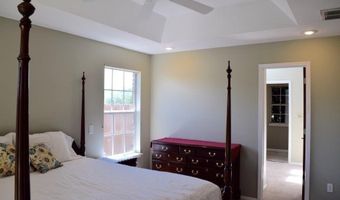 1307 21st St, Bentonville, AR 72712