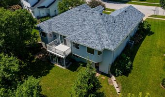 4518 Hemingway Dr, Ames, IA 50014