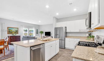 206 Yellowfin Dr, Hardeeville, SC 29927