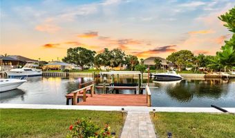 727 FLAMINGO Dr, Apollo Beach, FL 33572