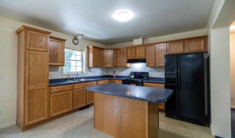 77 Knowles Rd, Belgrade, ME 04917