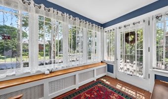 2051 W LIVINGSTON St, Allentown, PA 18104