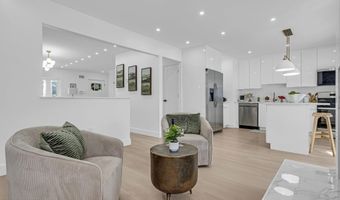 8 Mizzen Dr, Barnegat, NJ 08005