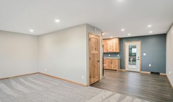 12857 387th Ave, Aberdeen, SD 57401