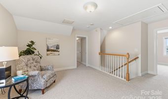 8 Sweet Gum Dr, Asheville, NC 28805