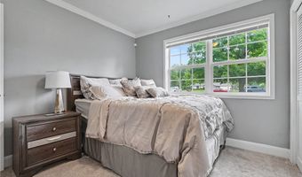 1223 Aurora Hill Dr, Aurora, OH 44202