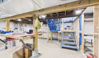 1910 W 10th St, Anderson, IN 46016
