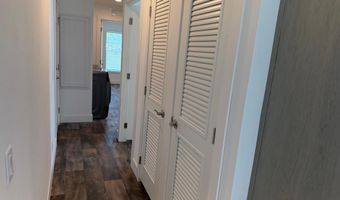 1611 6th Ave E A4, Alexandria, MN 56308