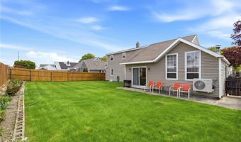 123 Royal Ave, Cranston, RI 02920