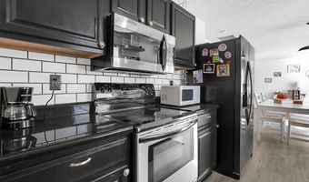 598 Jameson St, Ashville, OH 43103