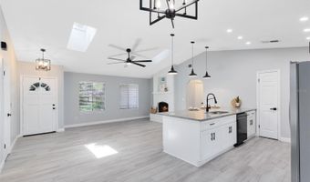 965 WINDSONG Cir, Apopka, FL 32703