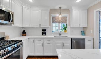 3 Harrison Ave, Aberdeen, NJ 07747