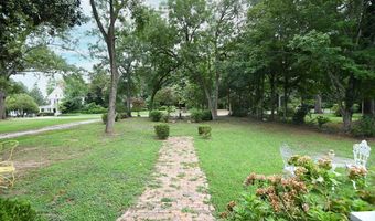 510 N Main St, Abbeville, SC 29620