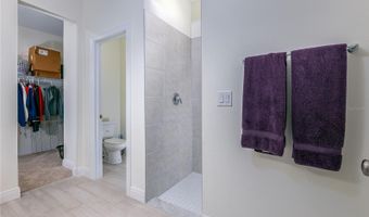 6268 ROADSTEAD Ct, Apollo Beach, FL 33572
