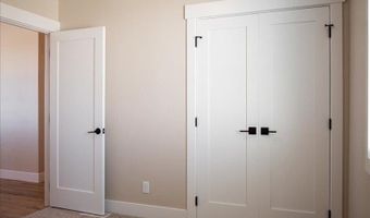 318 Lakeview Blvd, American Falls, ID 83211