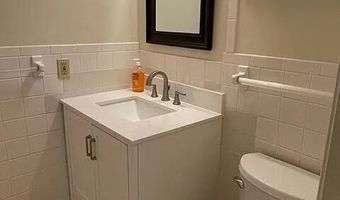 206 N Poplar St G, Aberdeen, NC 28315