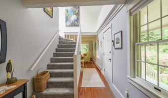 73 Head Of The Tide Rd, Belfast, ME 04915