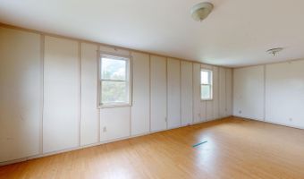 445 W River Rd, Augusta, ME 04330