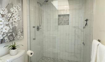 19029 US HIGHWAY 19 N 9-203, Clearwater, FL 33764