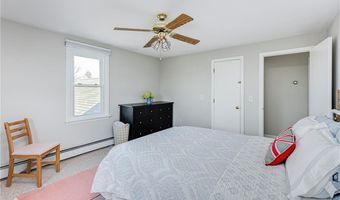 22 JH Dwyer Dr, Middletown, RI 02842