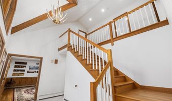 67 Daniel Dr, North Kingstown, RI 02852
