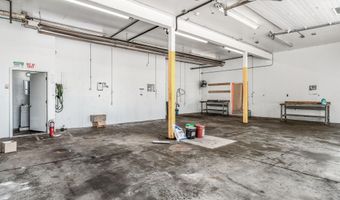 1712 S Wayne Ave, Auburn, IN 46706