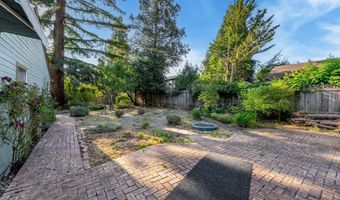 750 Park St, Ashland, OR 97520