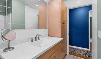 25 Edgecomb St, Albany, NY 12209