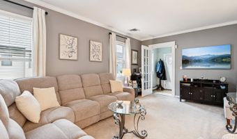 15 5th Ave, Avenel, NJ 07001