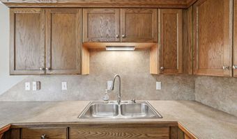 219 Madrid Dr, Benton, AR 72015