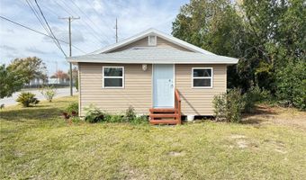 620 OAK St, Auburndale, FL 33823
