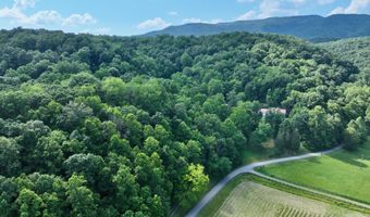 90 Taylor Ln, Alderson, WV 24910