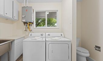 11825 SW BAKER St, Beaverton, OR 97008