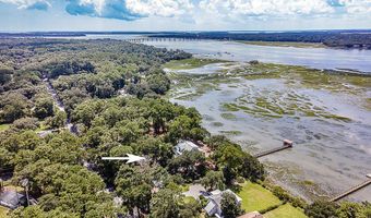 62 Meridian Rd, Beaufort, SC 29907