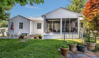 963 Hartford Ave, Johnston, RI 02919