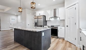 2851 T BERG Cir, Abrams, WI 54101