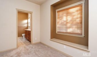 5862 N Bremerton Pl, Boise, ID 83714