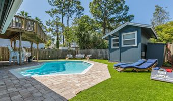 310 MAGNOLIA St, Atlantic Beach, FL 32233