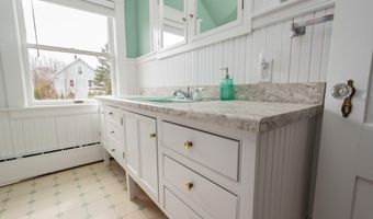 369 Ohio St, Bangor, ME 04401
