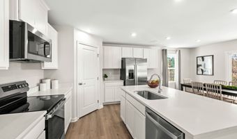 8011 Sterling Oaks Dr NW Plan: Woodford, Ash, NC 28420