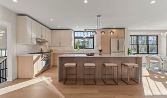 415 N Haddow Ave, Arlington Heights, IL 60004