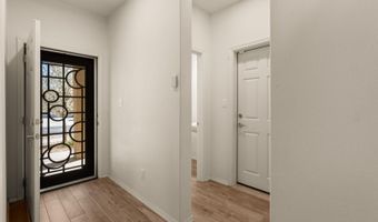 501 Whitten Trl SW, Albuquerque, NM 87105